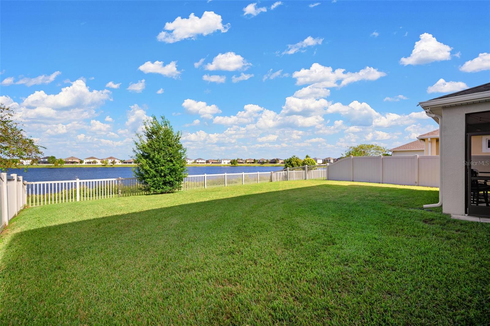 19399 LONG LAKE RANCH BLVD, LUTZ, FL, 33558