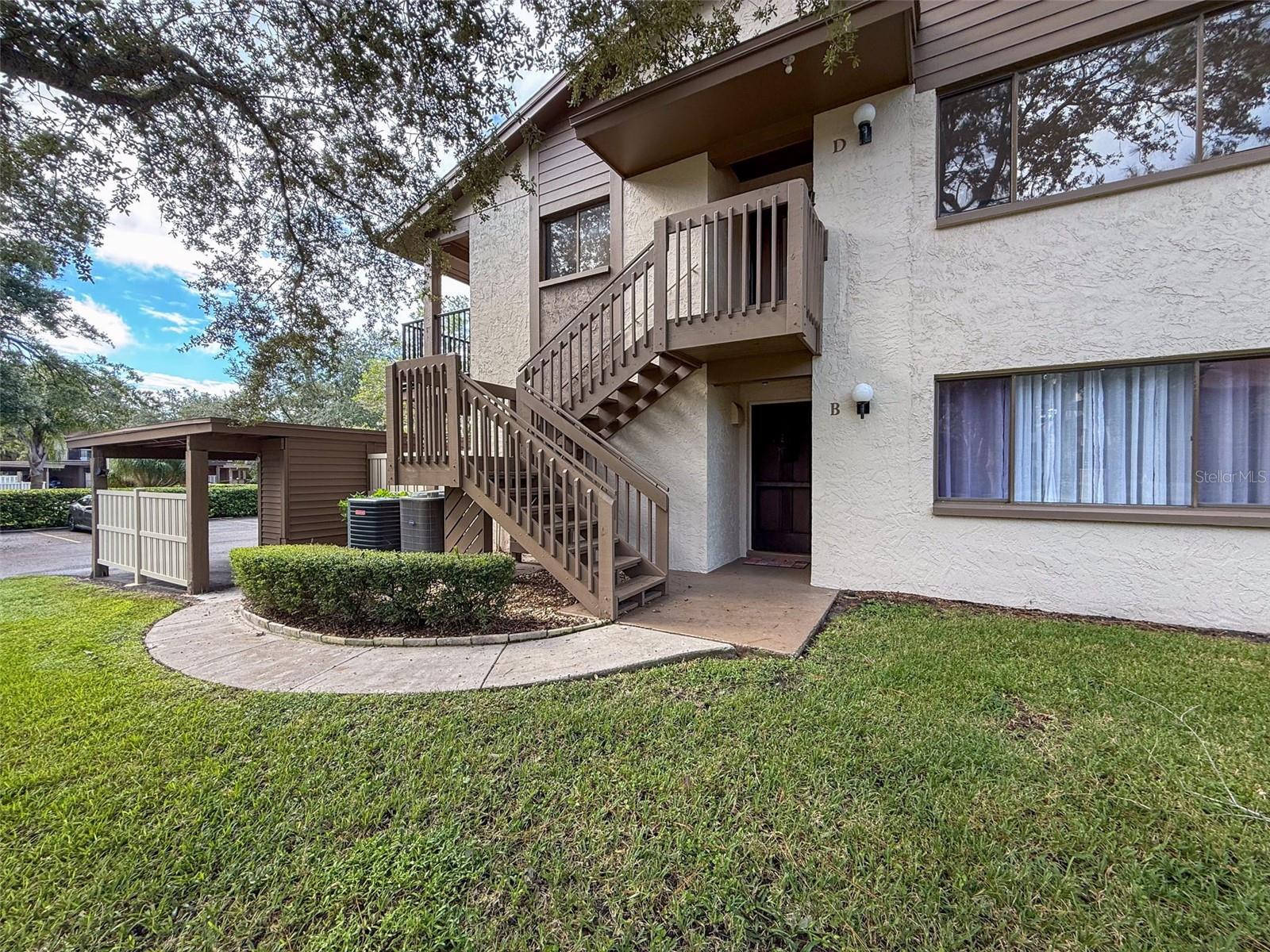 W7879498 Property Photo