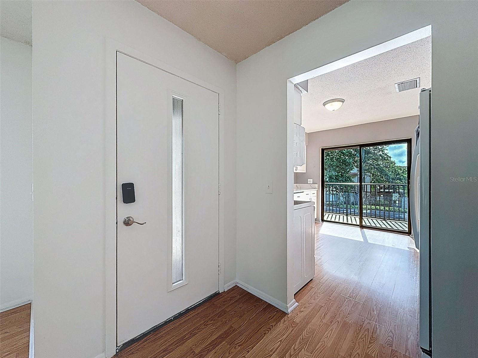 W7879498 Property Photo