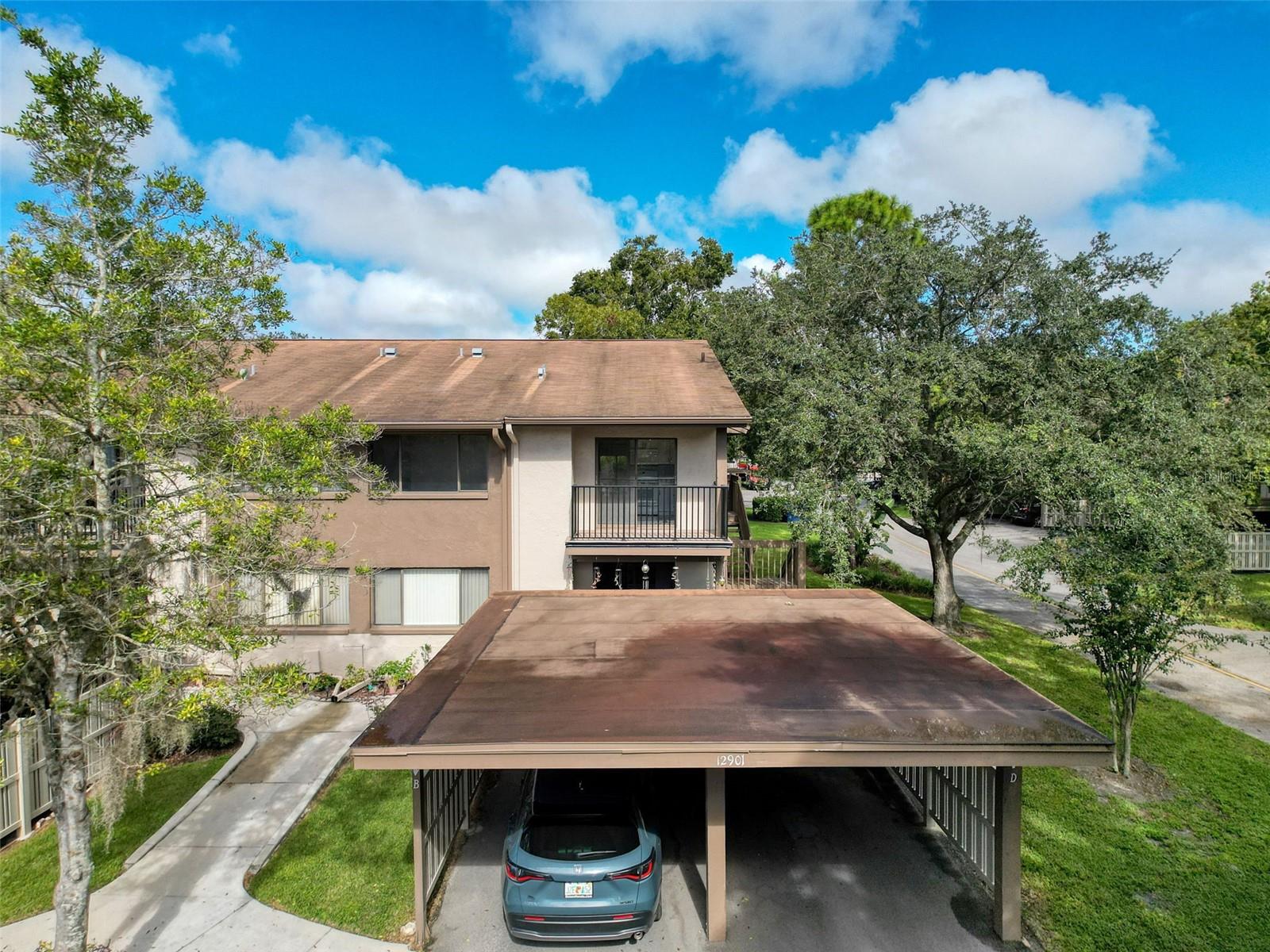 W7879498 Property Photo