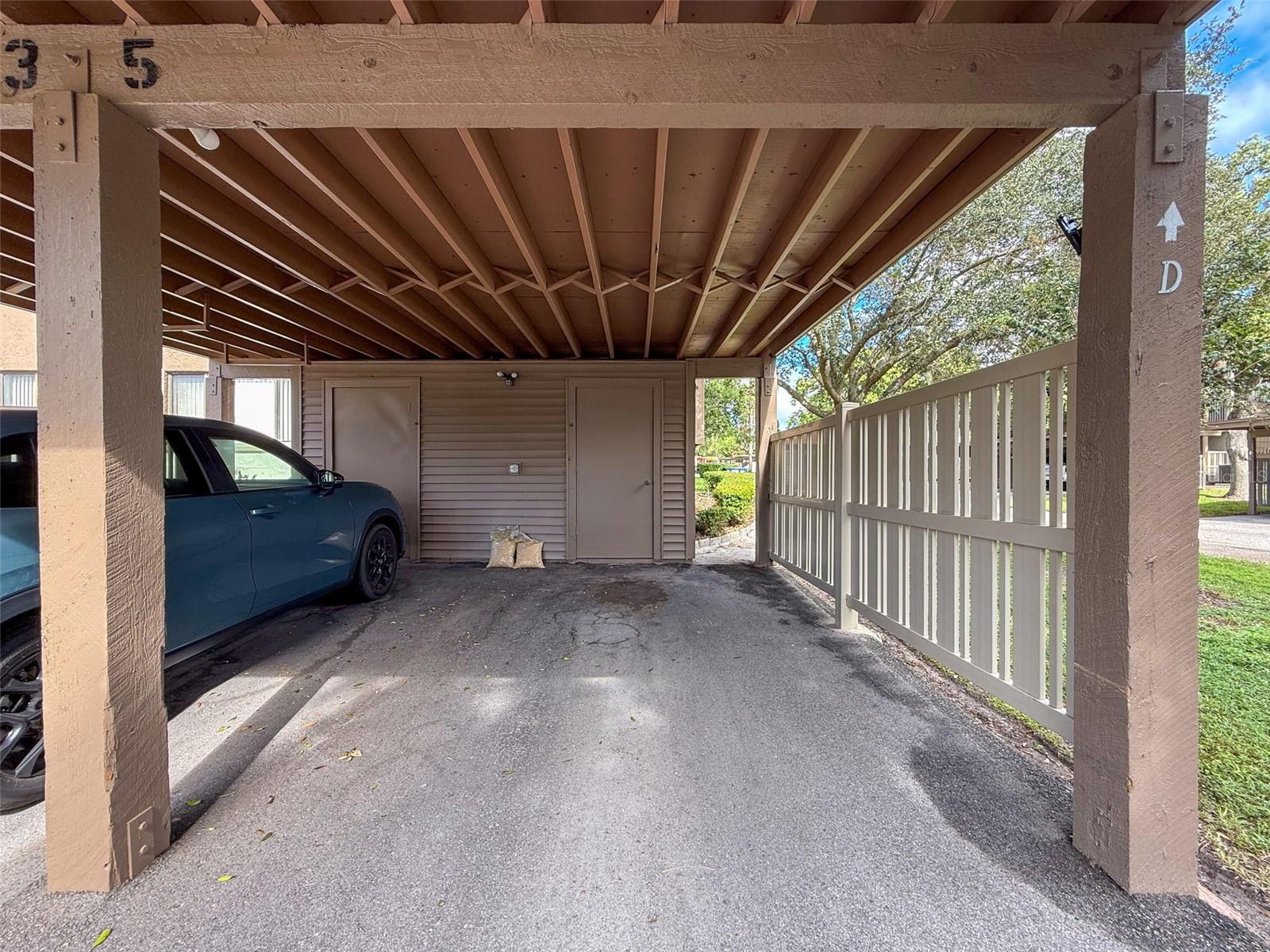 W7879498 Property Photo