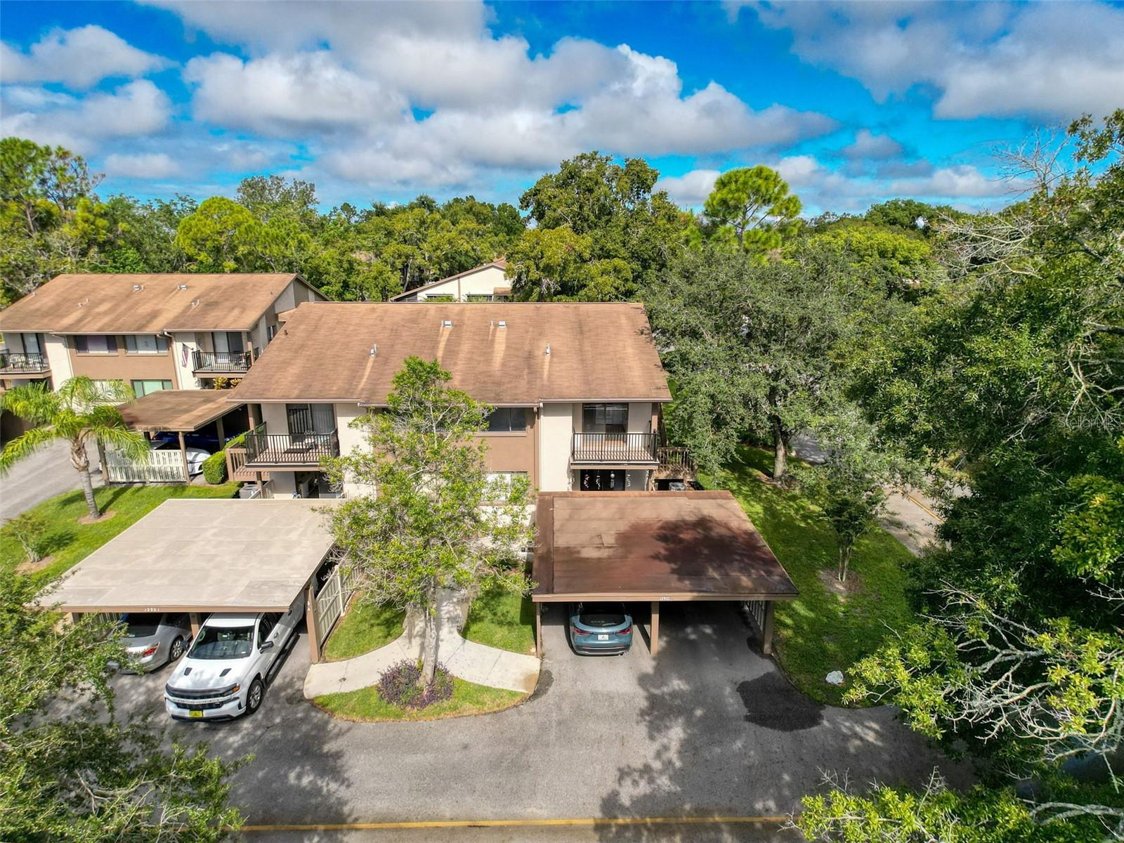 W7879498 Property Photo