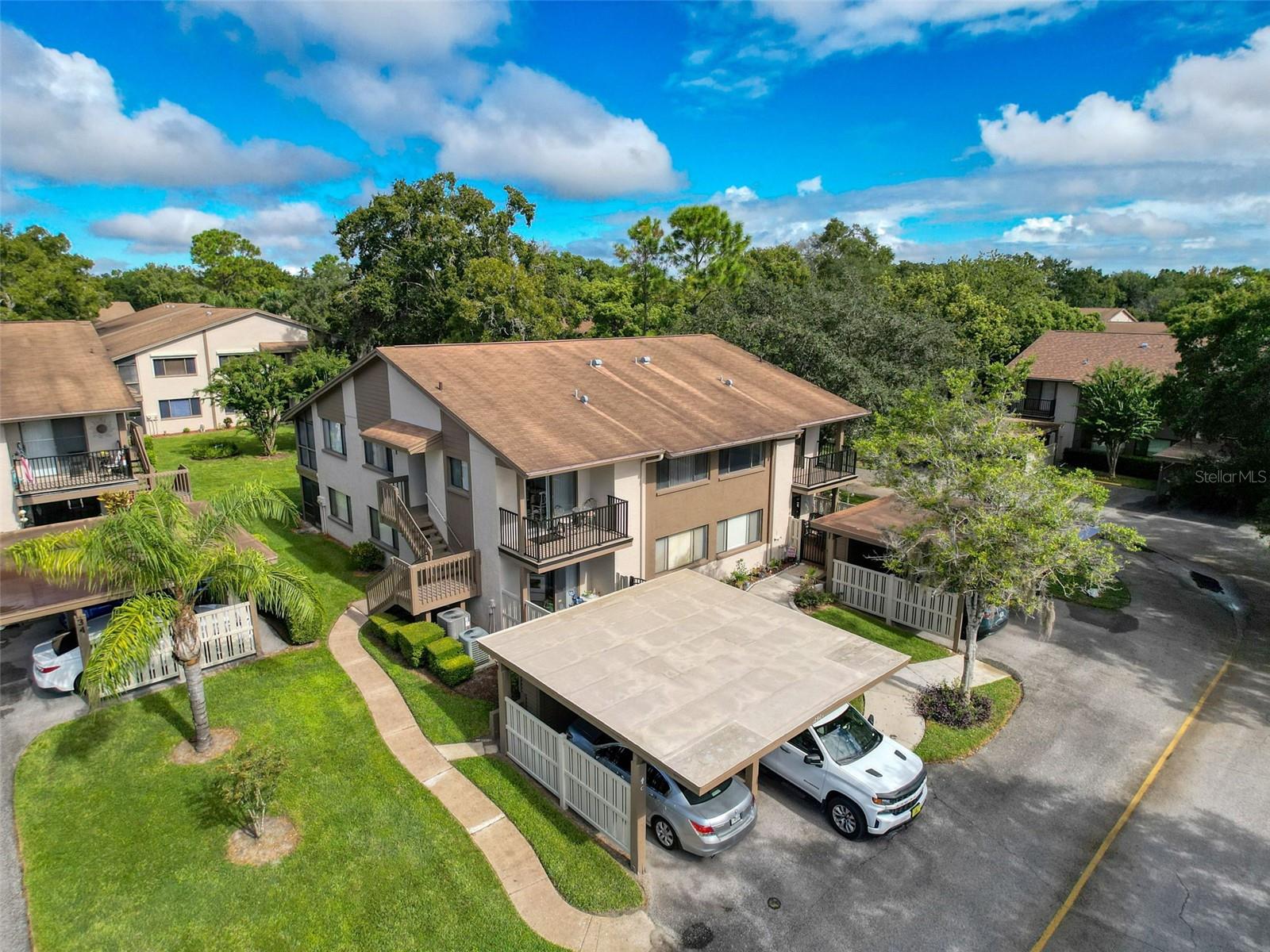 W7879498 Property Photo