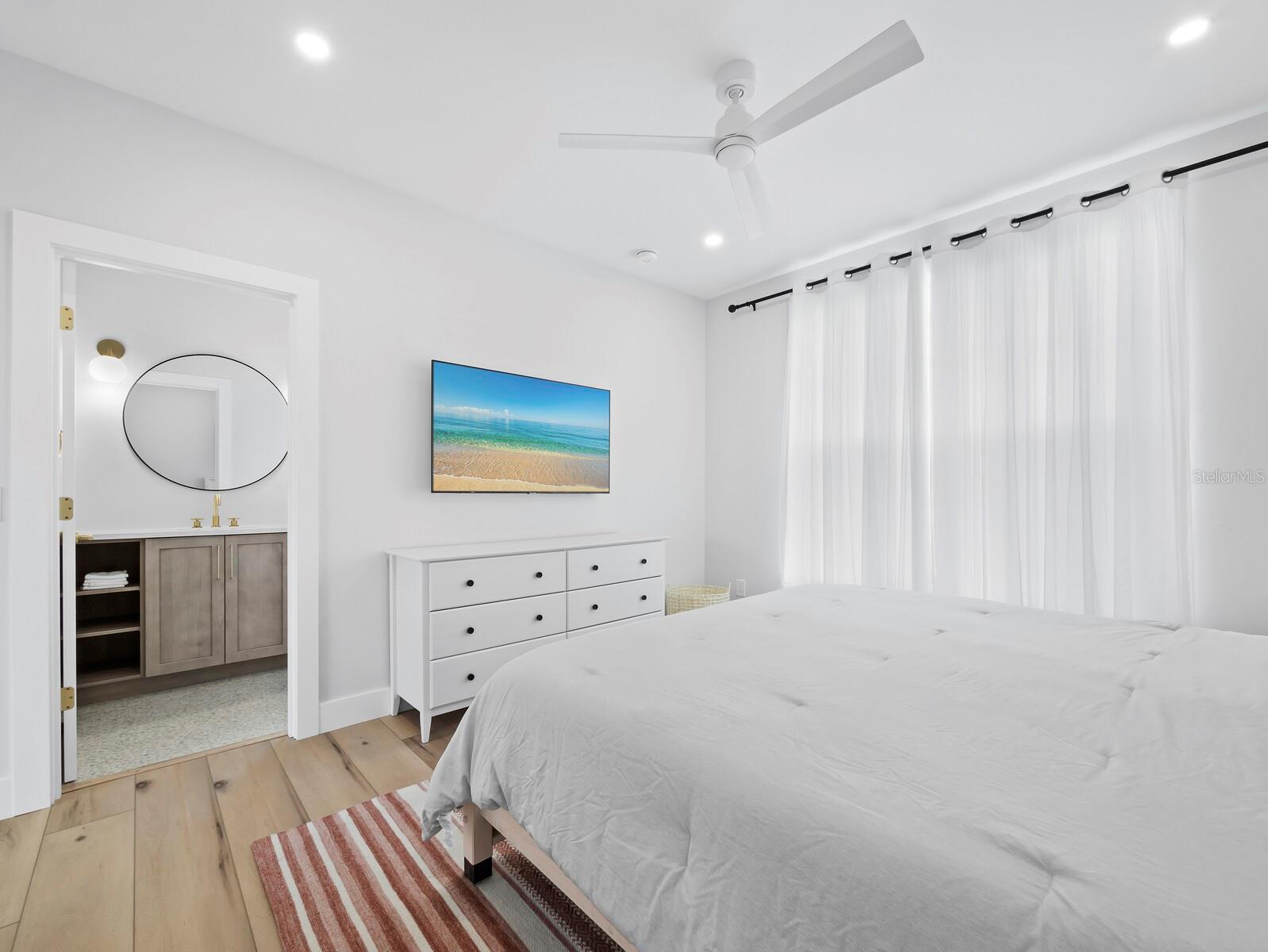 630 COMPANION WAY, LONGBOAT KEY, FL, 34228