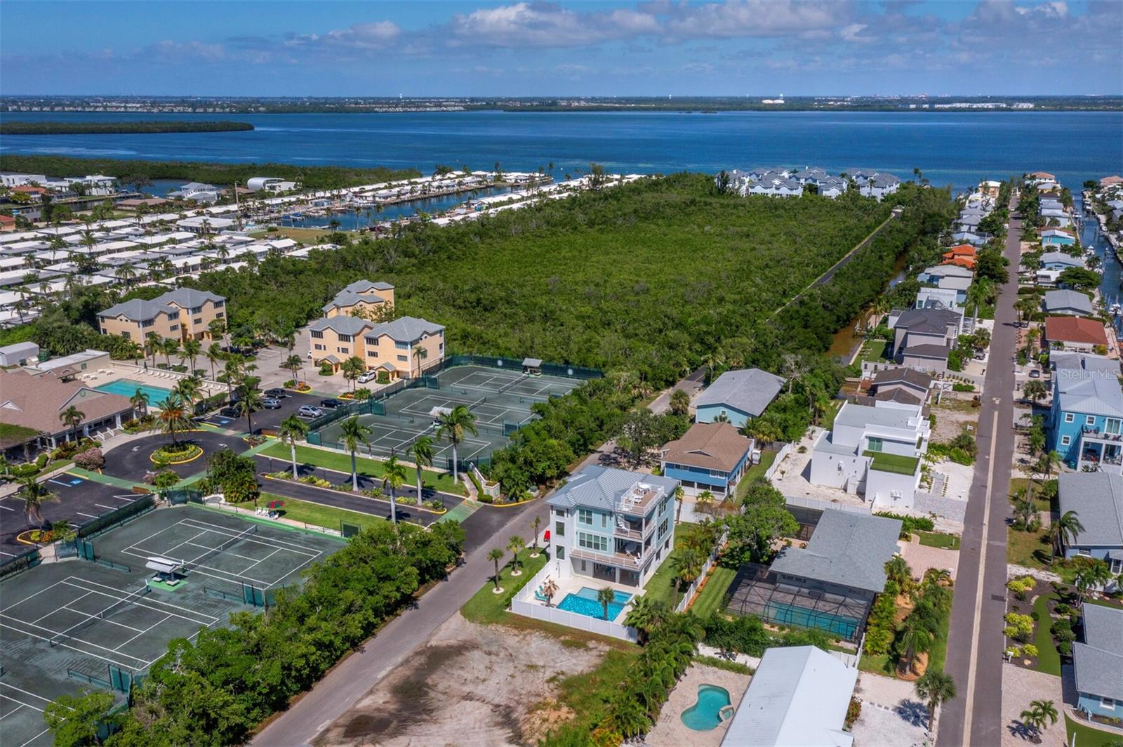 630 COMPANION WAY, LONGBOAT KEY, FL, 34228