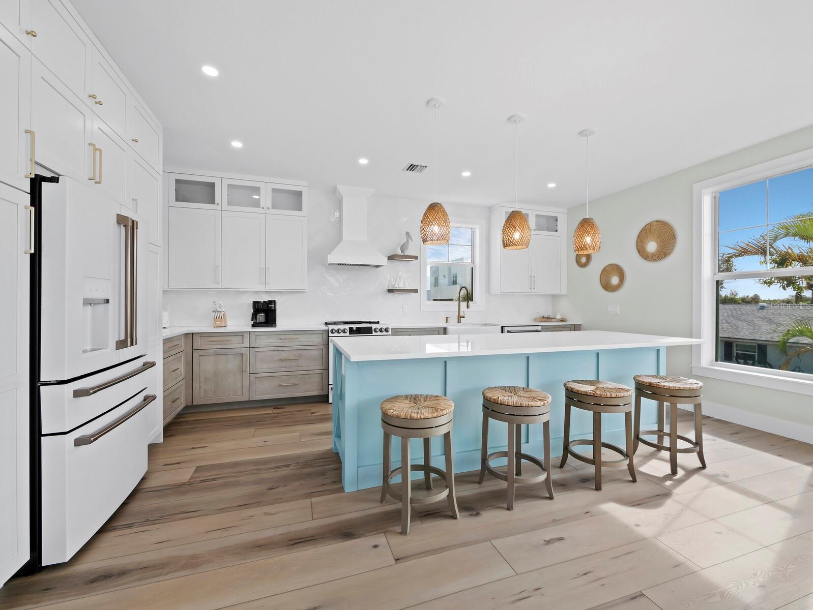 630 COMPANION WAY, LONGBOAT KEY, FL, 34228