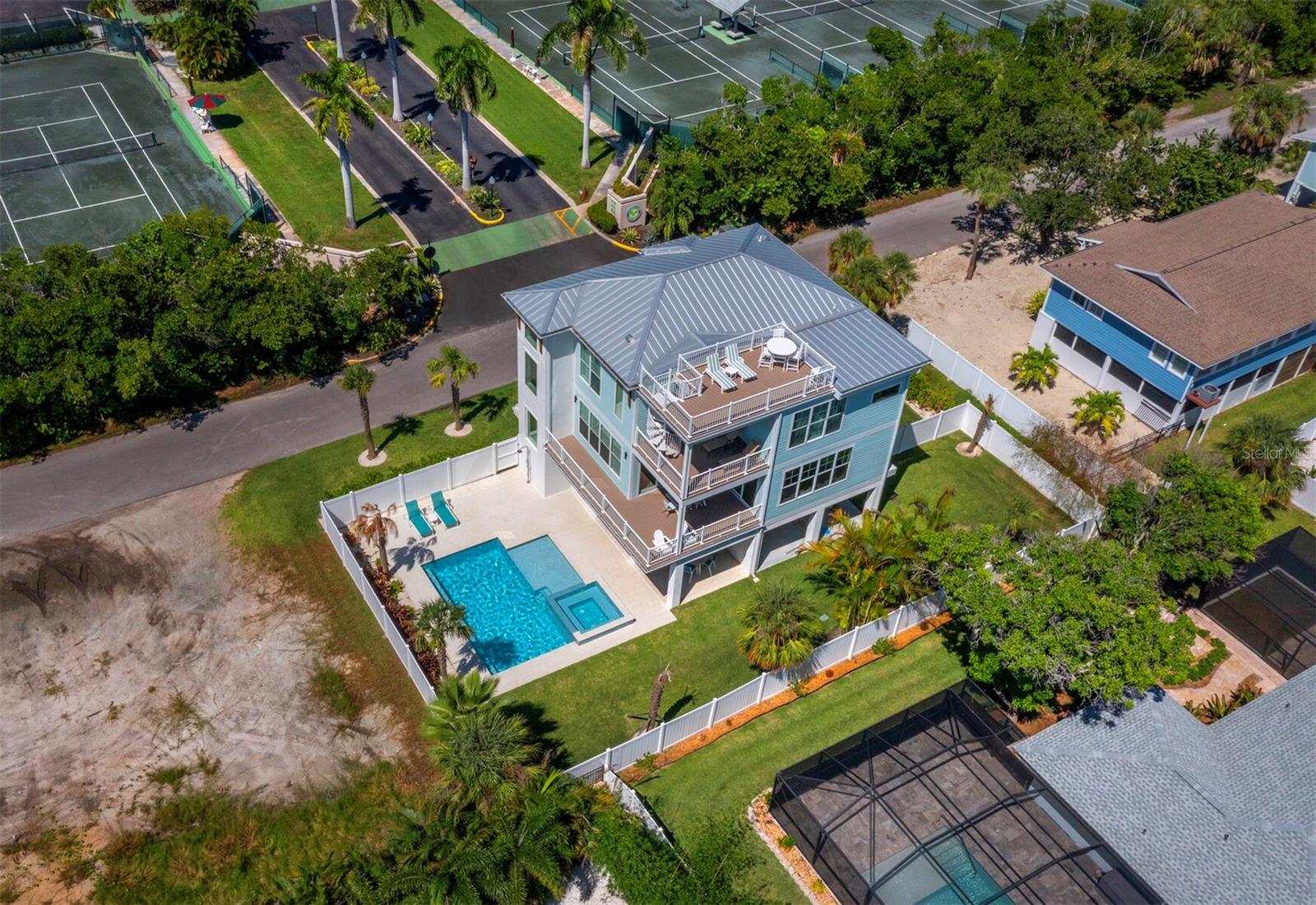 630 COMPANION WAY, LONGBOAT KEY, FL, 34228