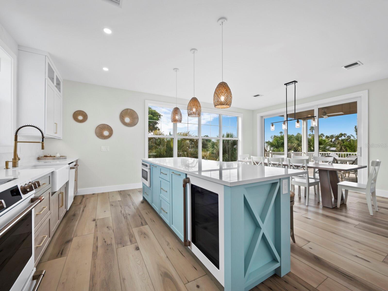 630 COMPANION WAY, LONGBOAT KEY, FL, 34228