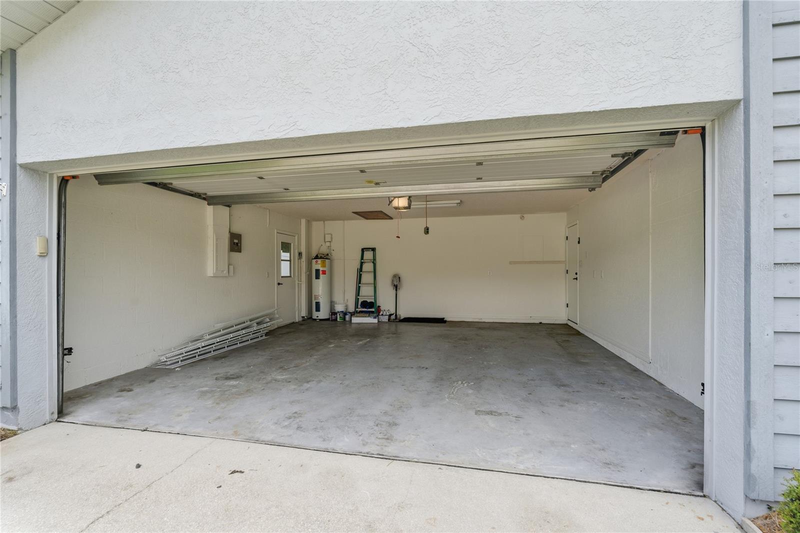 2 Car Garage