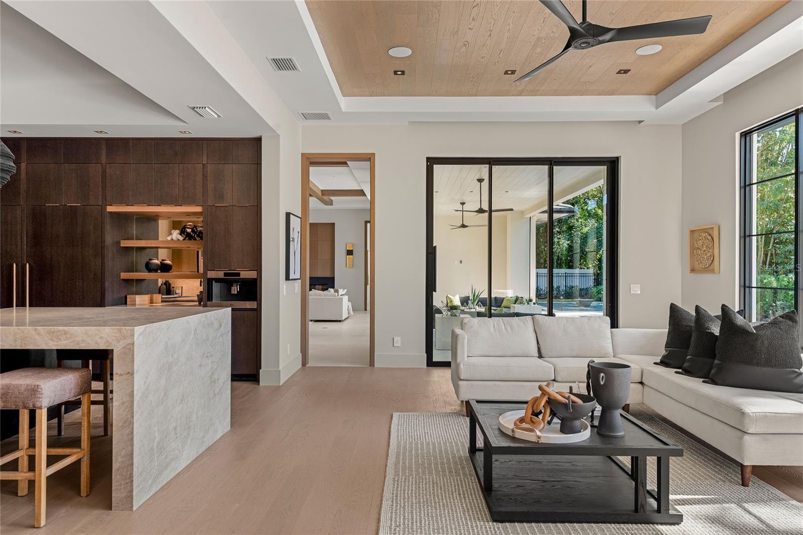 O6349188 Property Photo