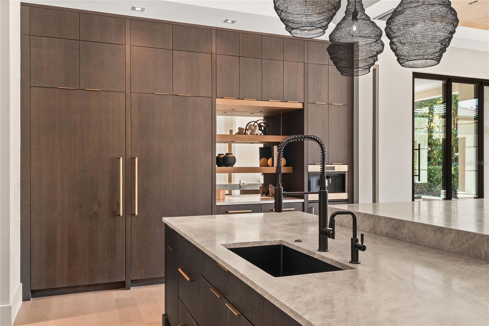 O6349188 Property Photo