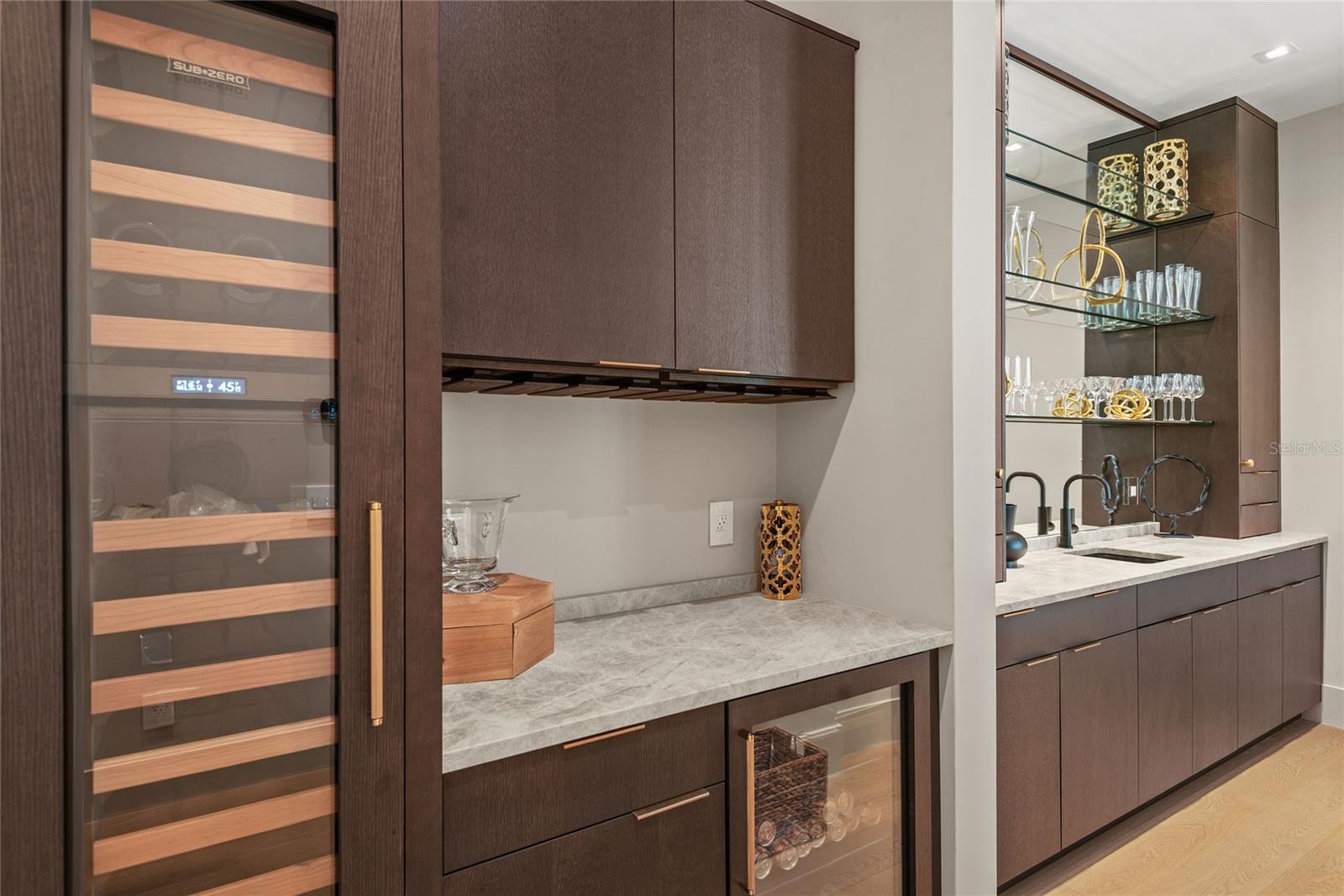 O6349188 Property Photo