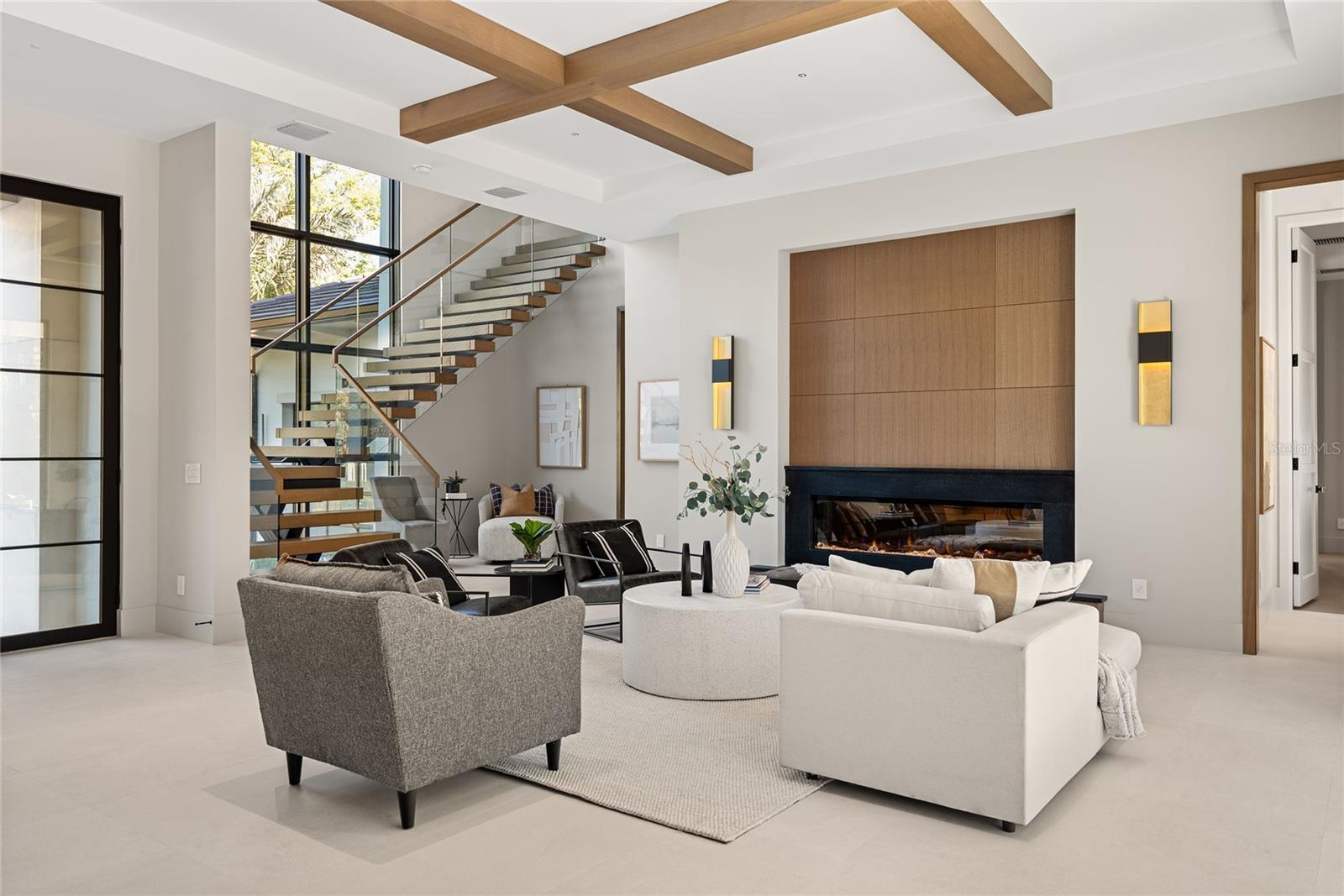 O6349188 Property Photo