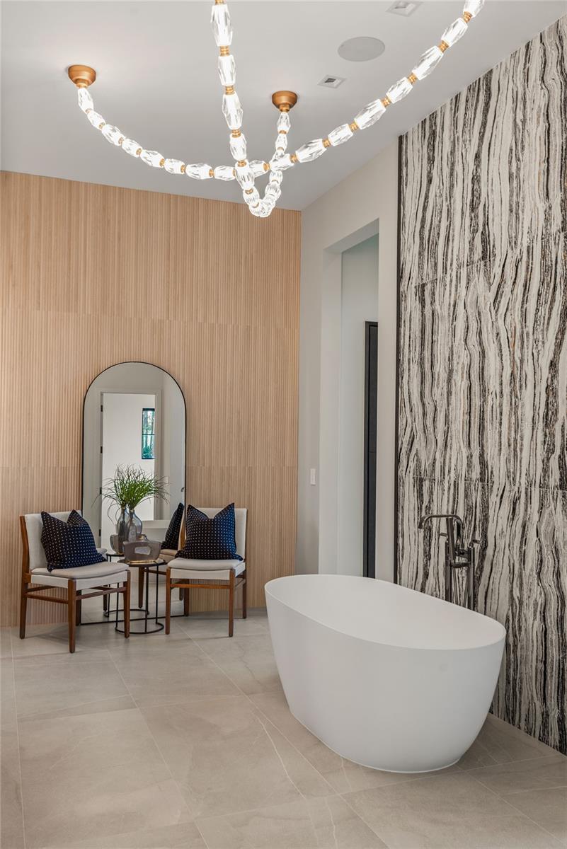 O6349188 Property Photo