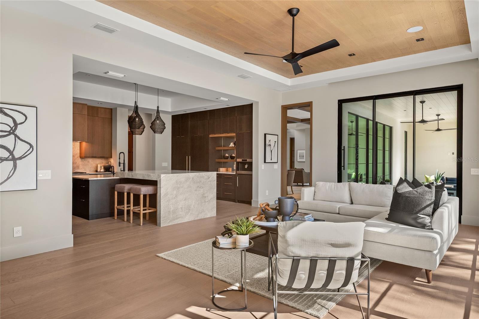 O6349188 Property Photo