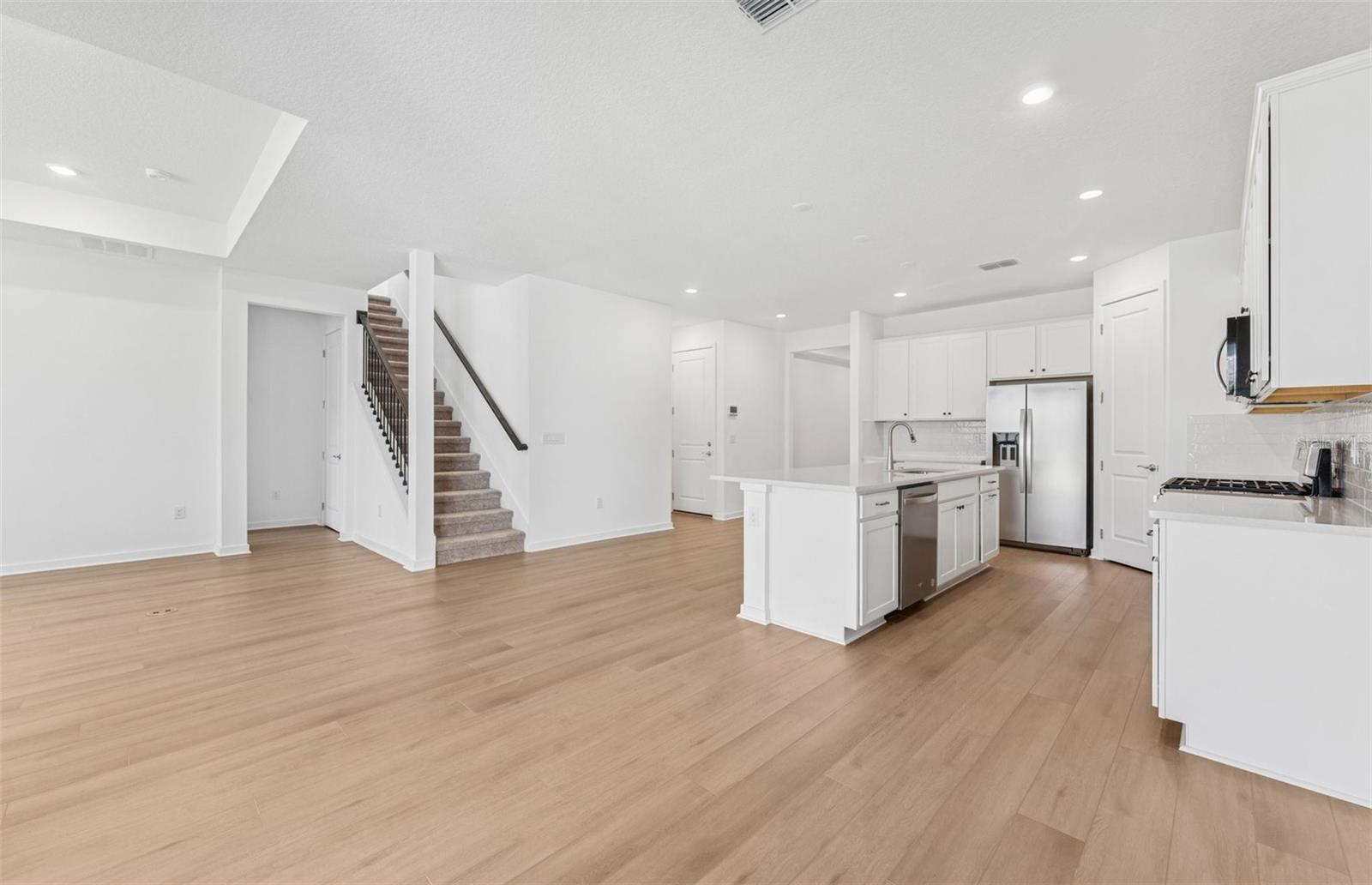 5282 WOLF CREEK DR, APOLLO BEACH, FL, 33572