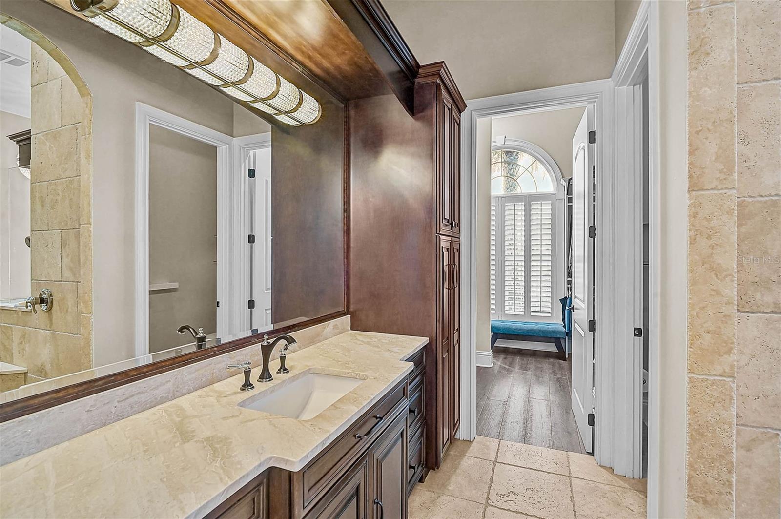 A4667142 Property Photo