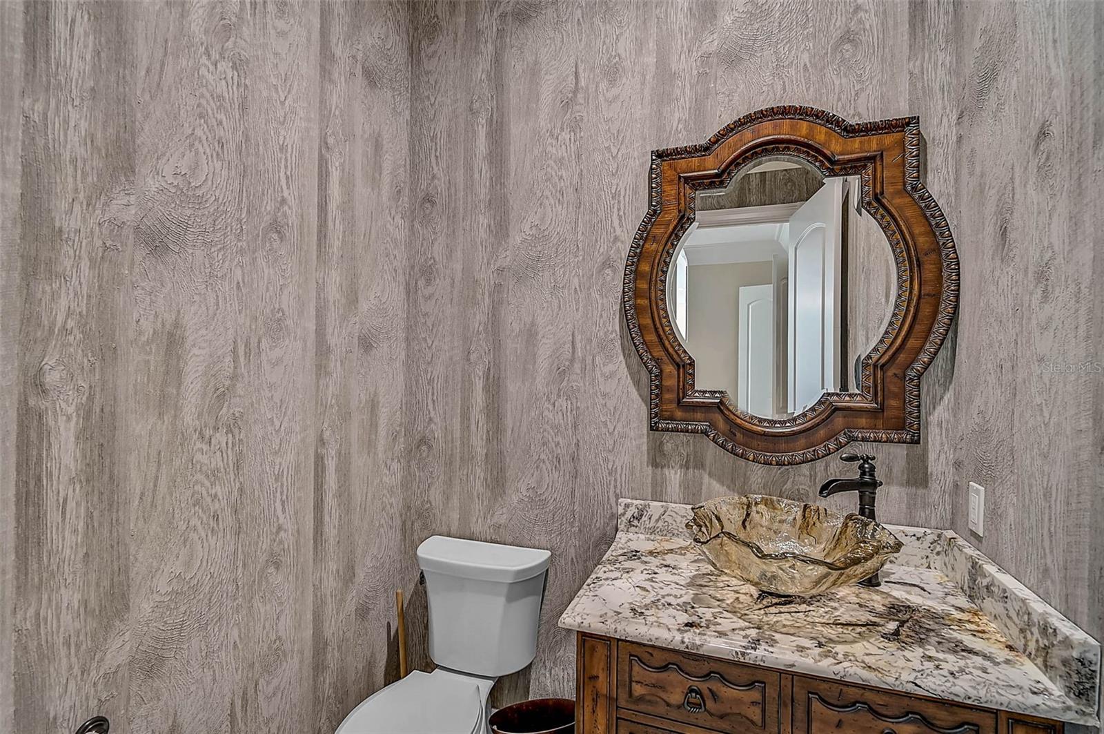 A4667142 Property Photo