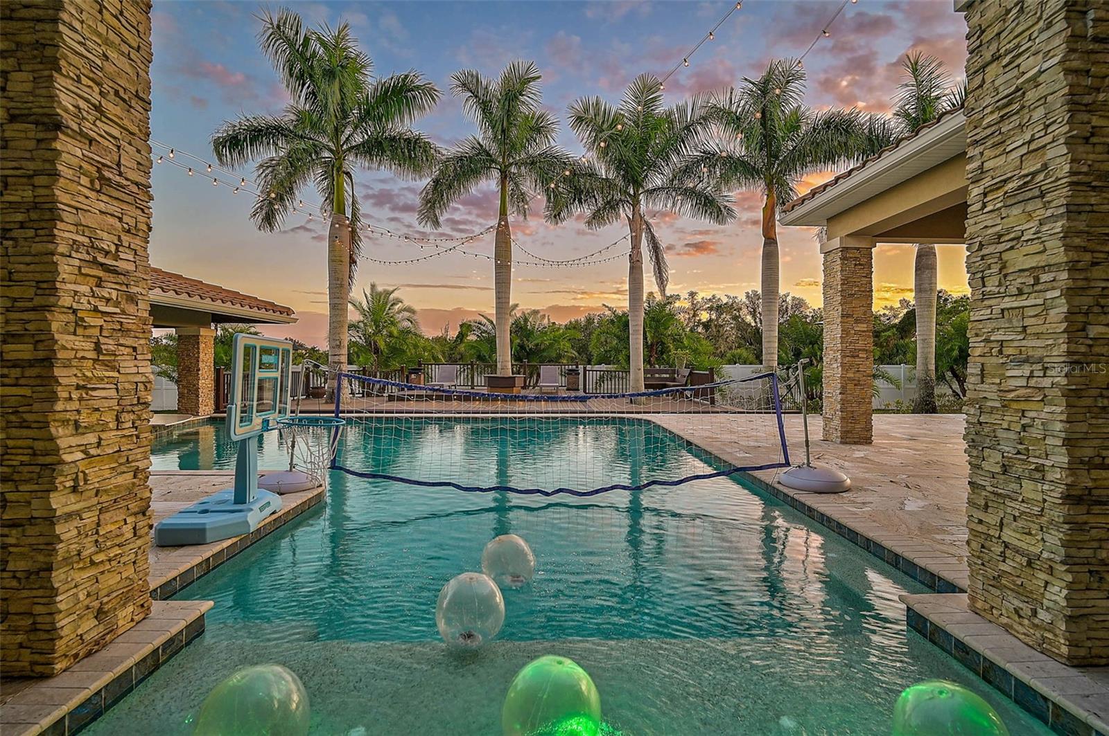 A4667142 Property Photo