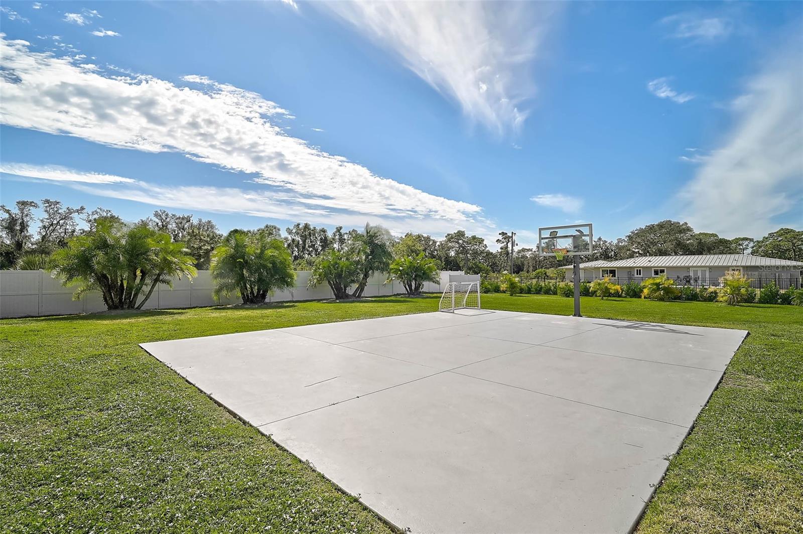 A4667142 Property Photo