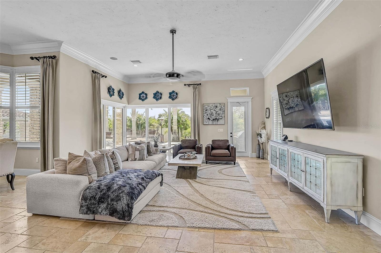 A4667142 Property Photo