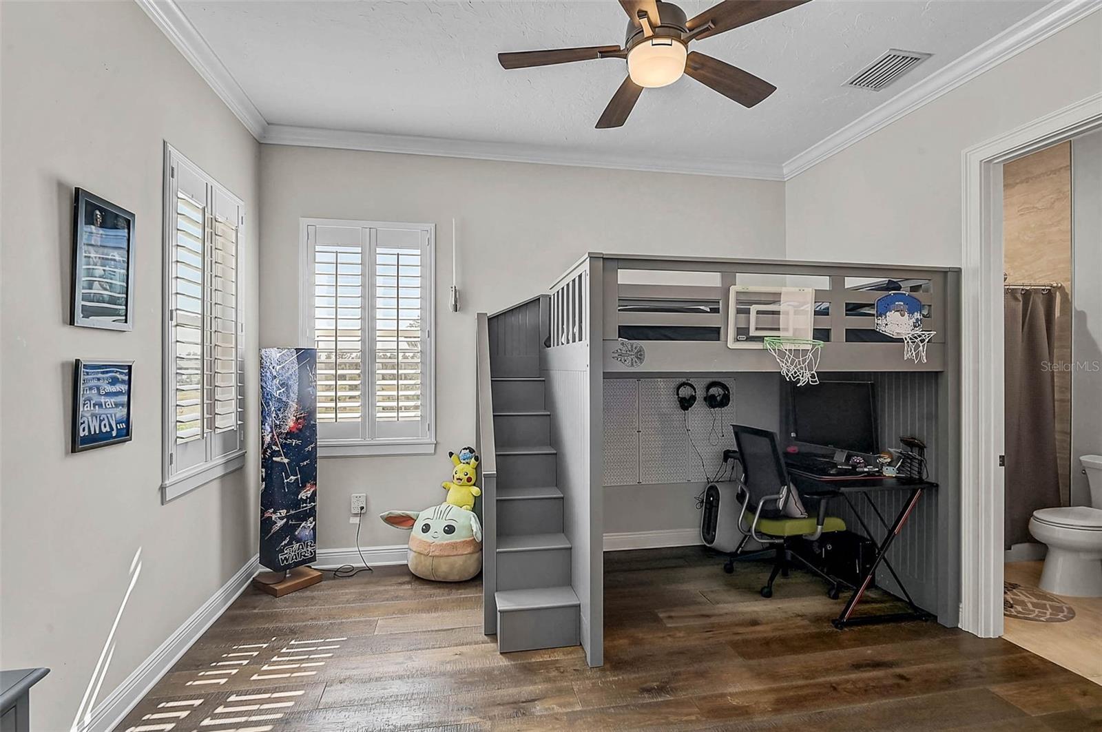 A4667142 Property Photo