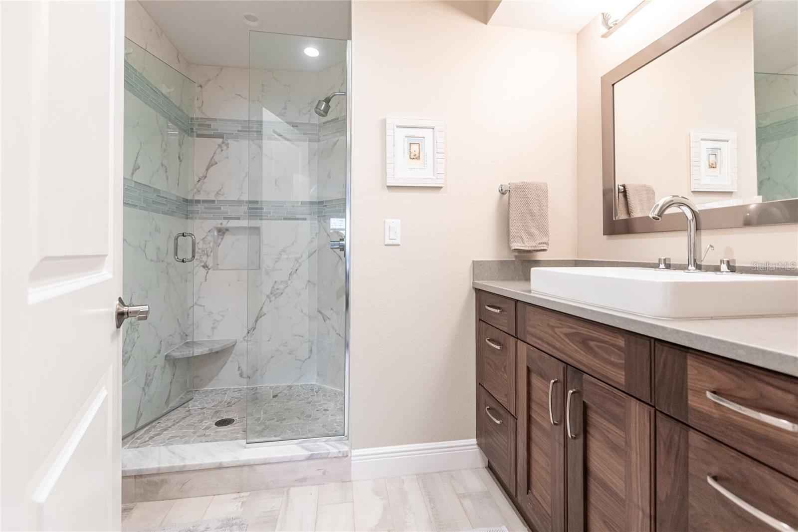 145 AVENIDA MESSINA #3, SARASOTA, FL, 34242