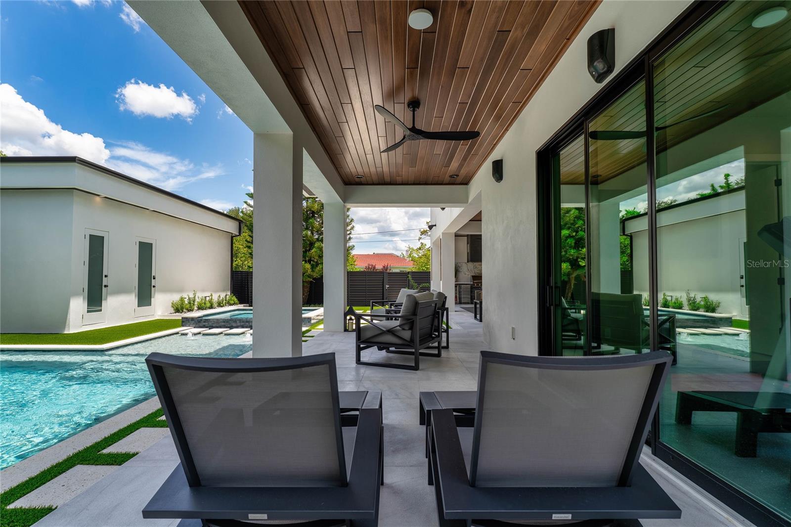 TB8433875 Property Photo