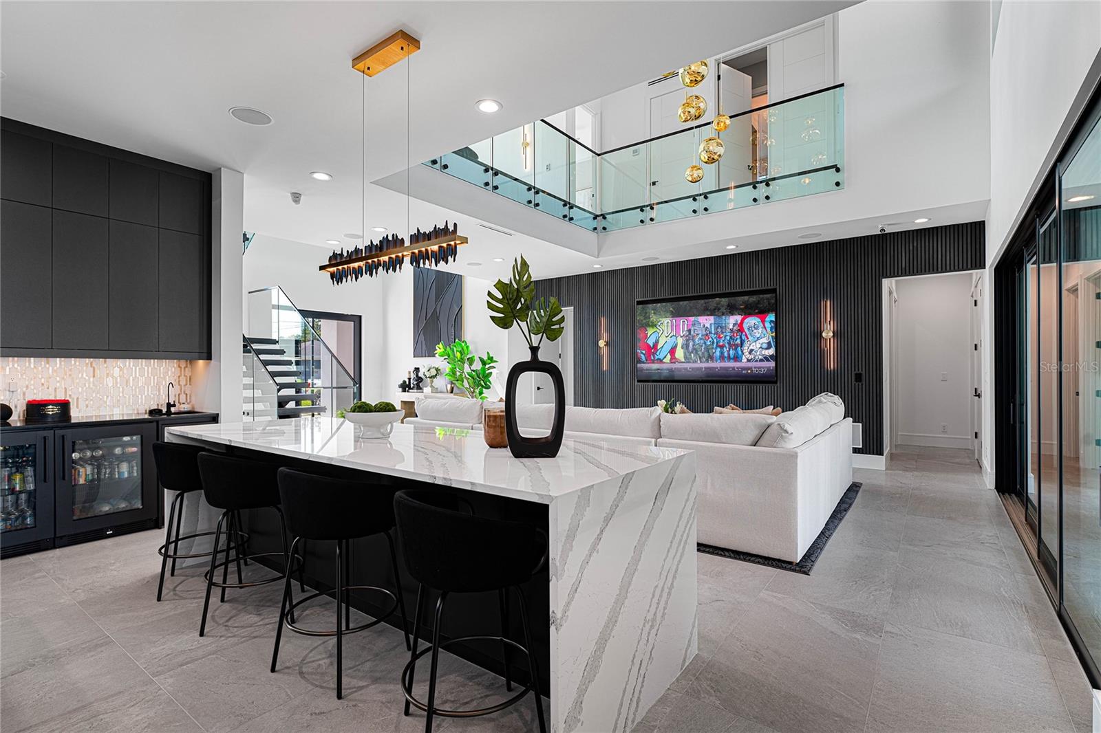 TB8433875 Property Photo