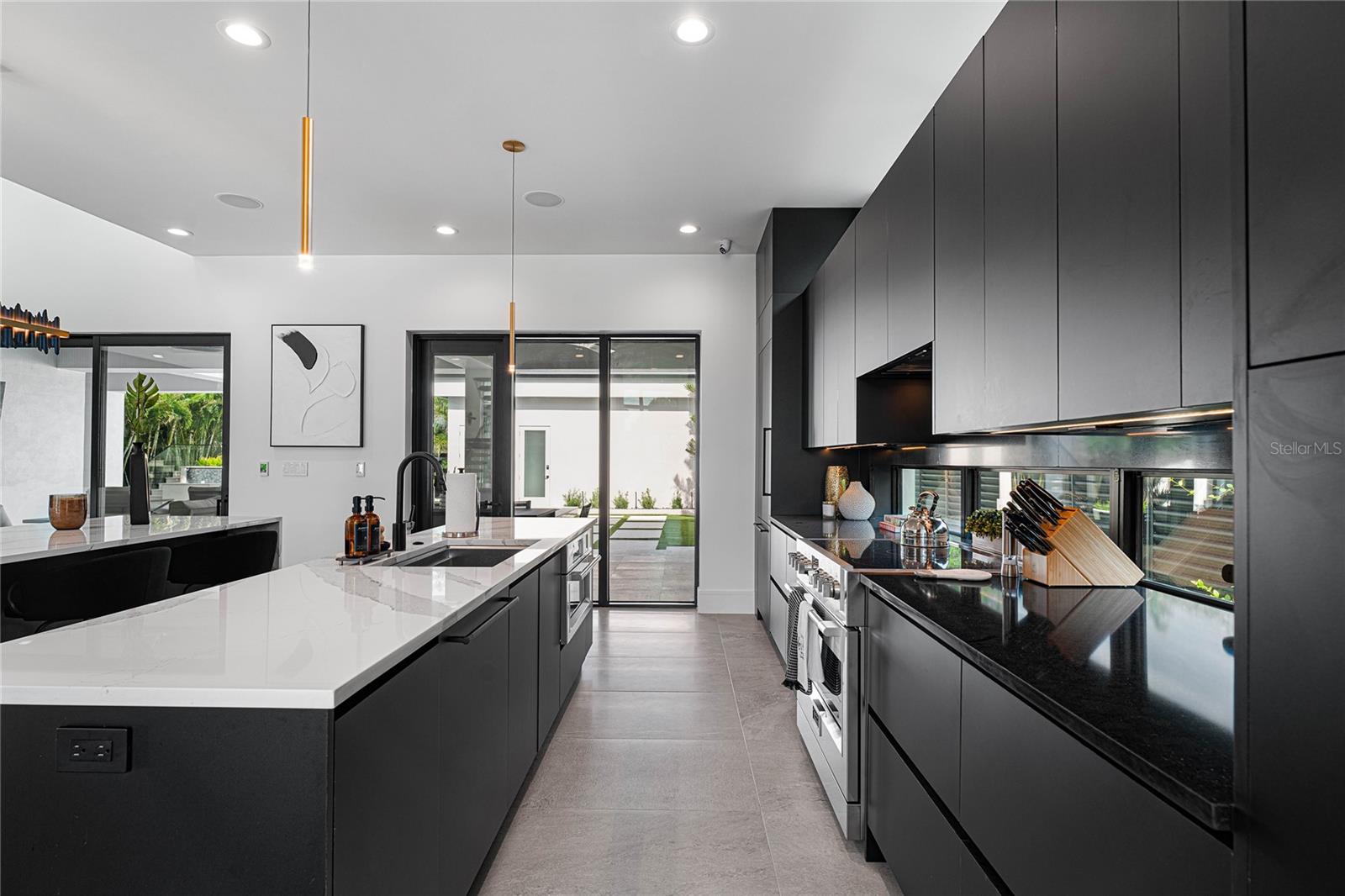 TB8433875 Property Photo