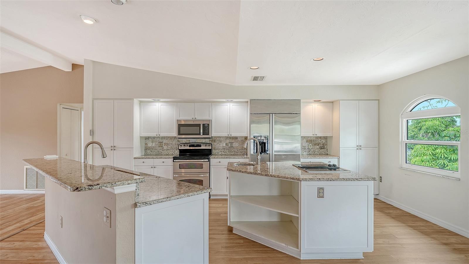 521 CUMMINGS ST, SARASOTA, FL, 34242