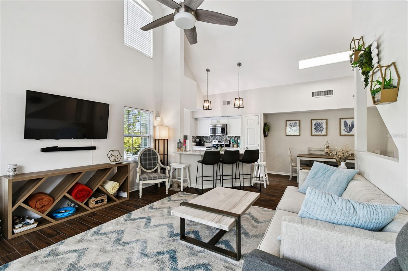 9064 LAKE CHASE ISLAND WAY, TAMPA, FL, 33626