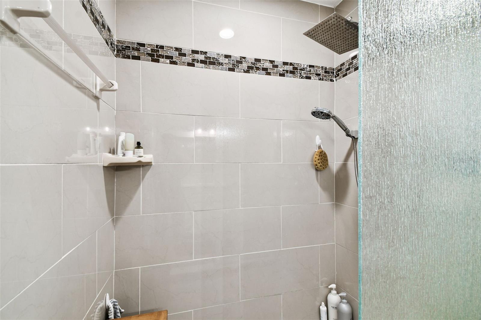 9064 LAKE CHASE ISLAND WAY, TAMPA, FL, 33626