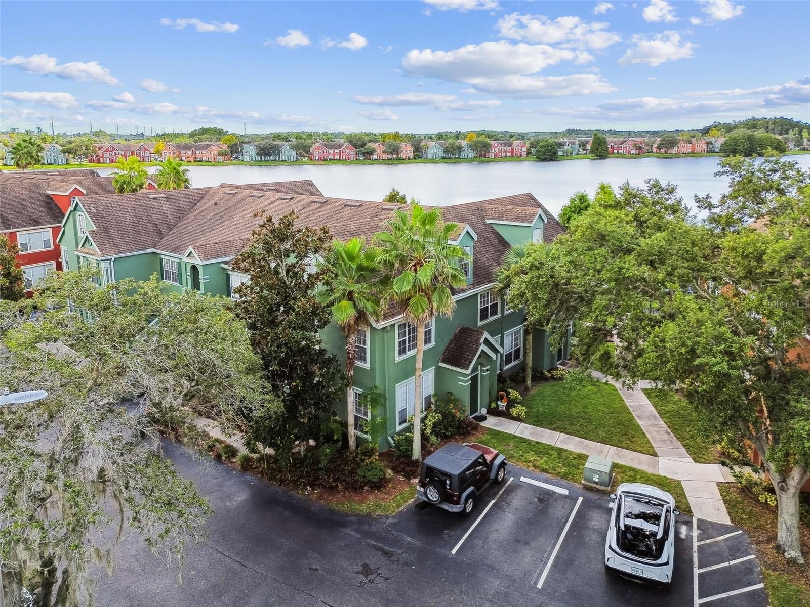 9064 LAKE CHASE ISLAND WAY, TAMPA, FL, 33626