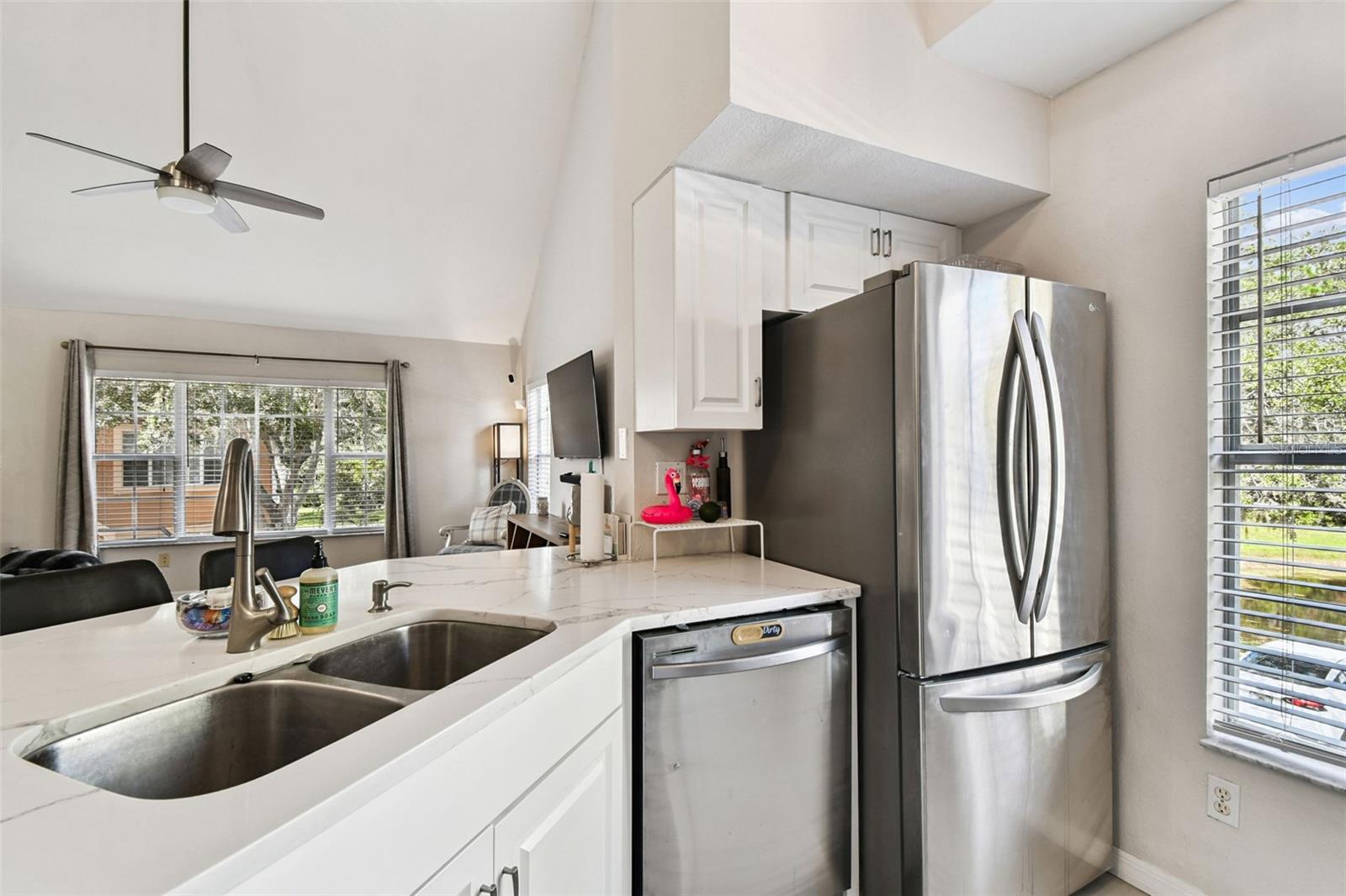 9064 LAKE CHASE ISLAND WAY, TAMPA, FL, 33626