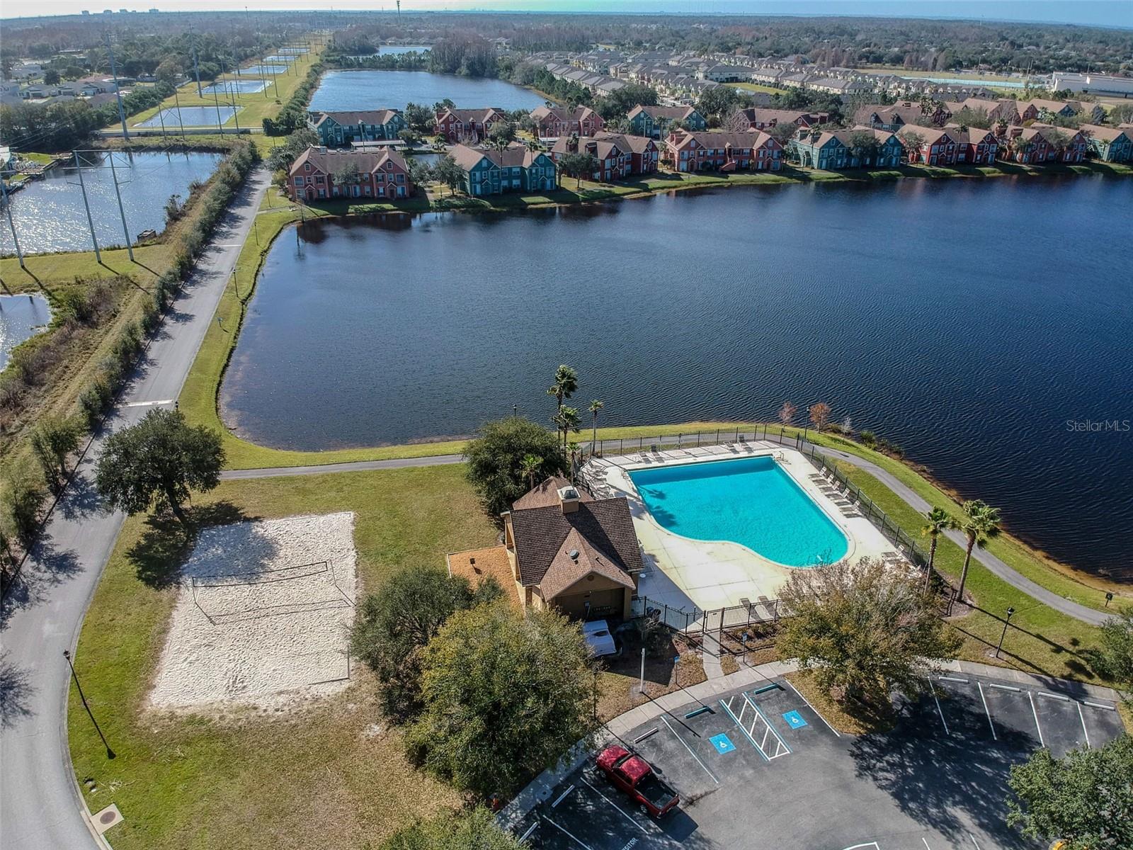 9064 LAKE CHASE ISLAND WAY, TAMPA, FL, 33626