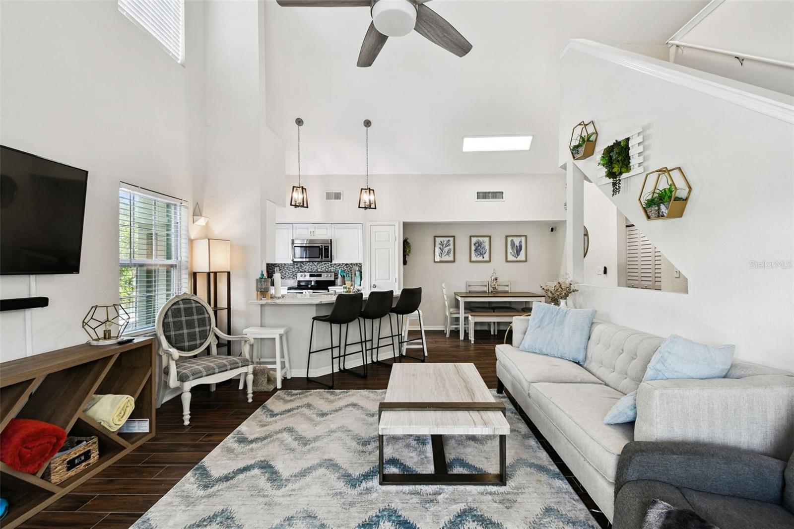 9064 LAKE CHASE ISLAND WAY, TAMPA, FL, 33626