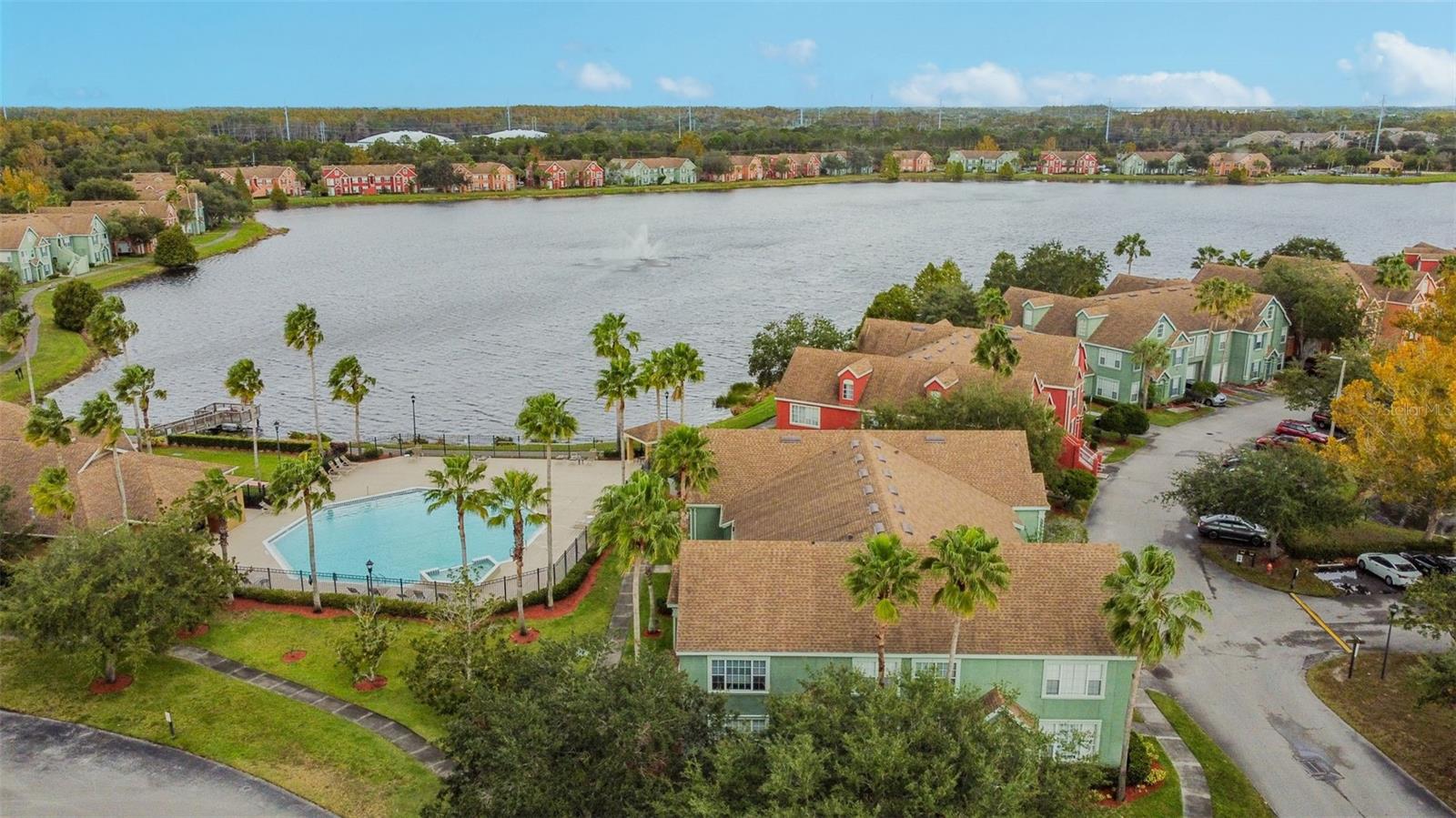 9064 LAKE CHASE ISLAND WAY, TAMPA, FL, 33626