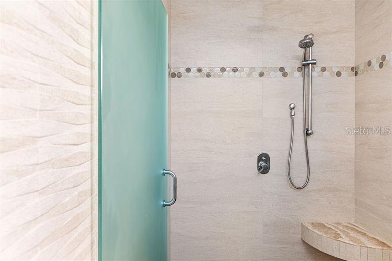 PR9116435 Property Photo