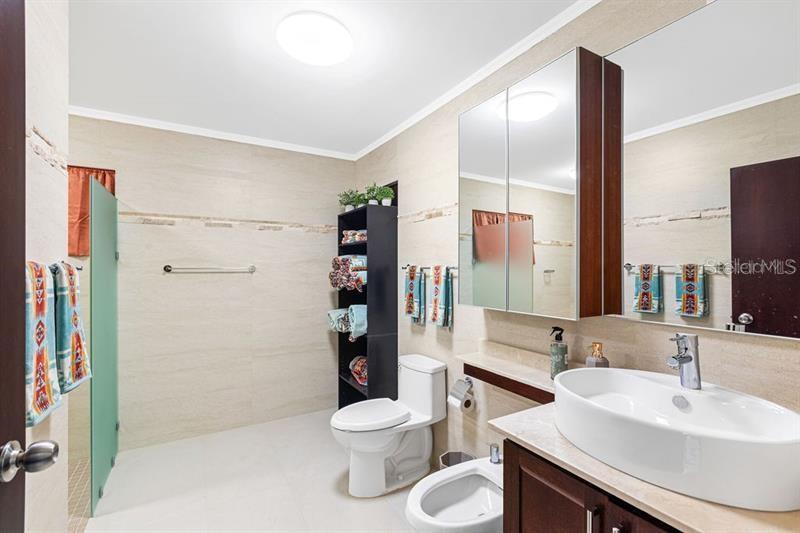 PR9116435 Property Photo