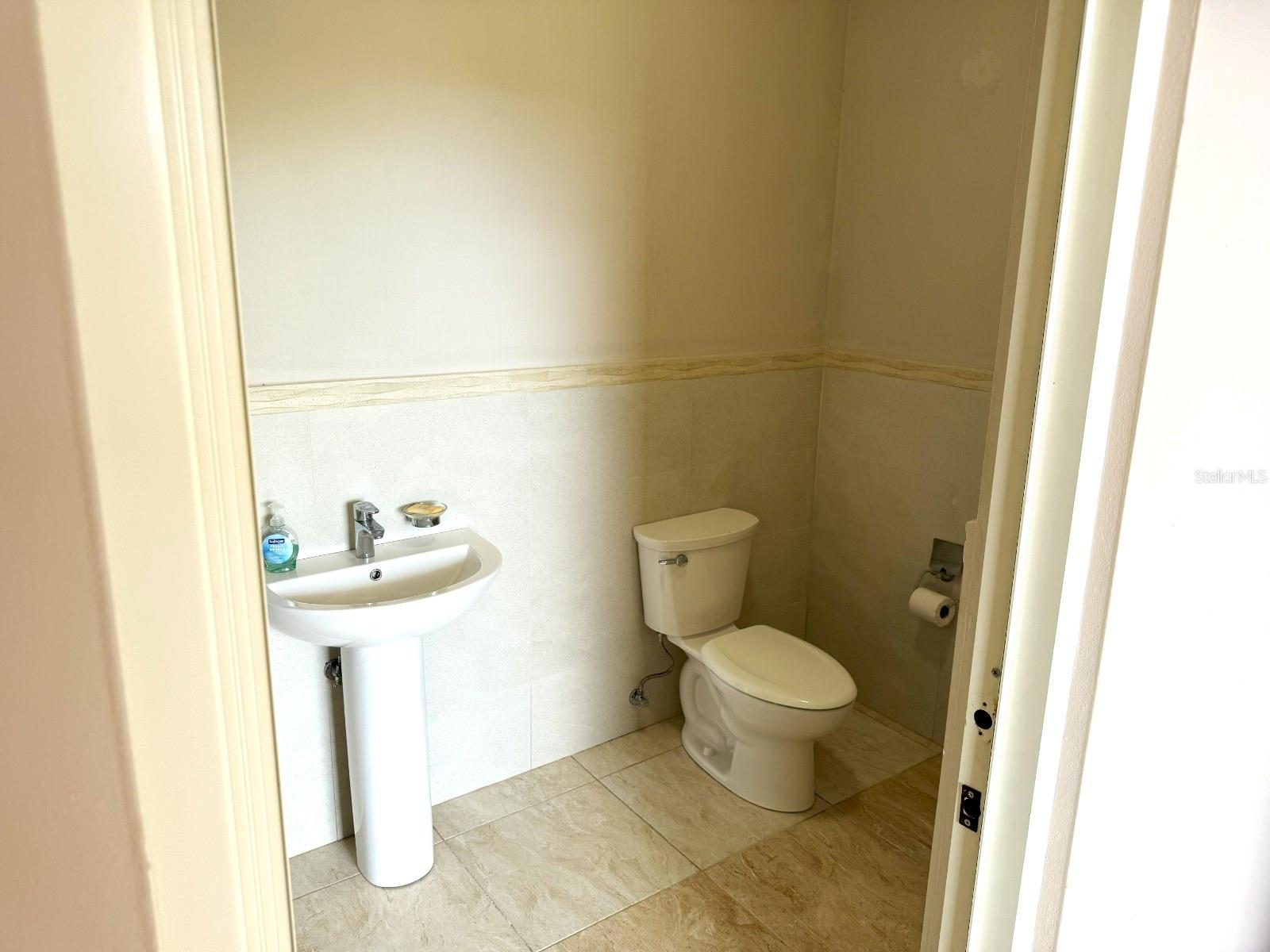 PR9116435 Property Photo