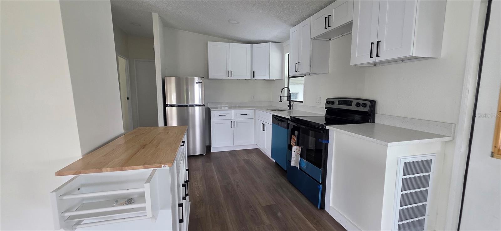 315 PAPAYA CIR, BAREFOOT BAY, FL, 32976