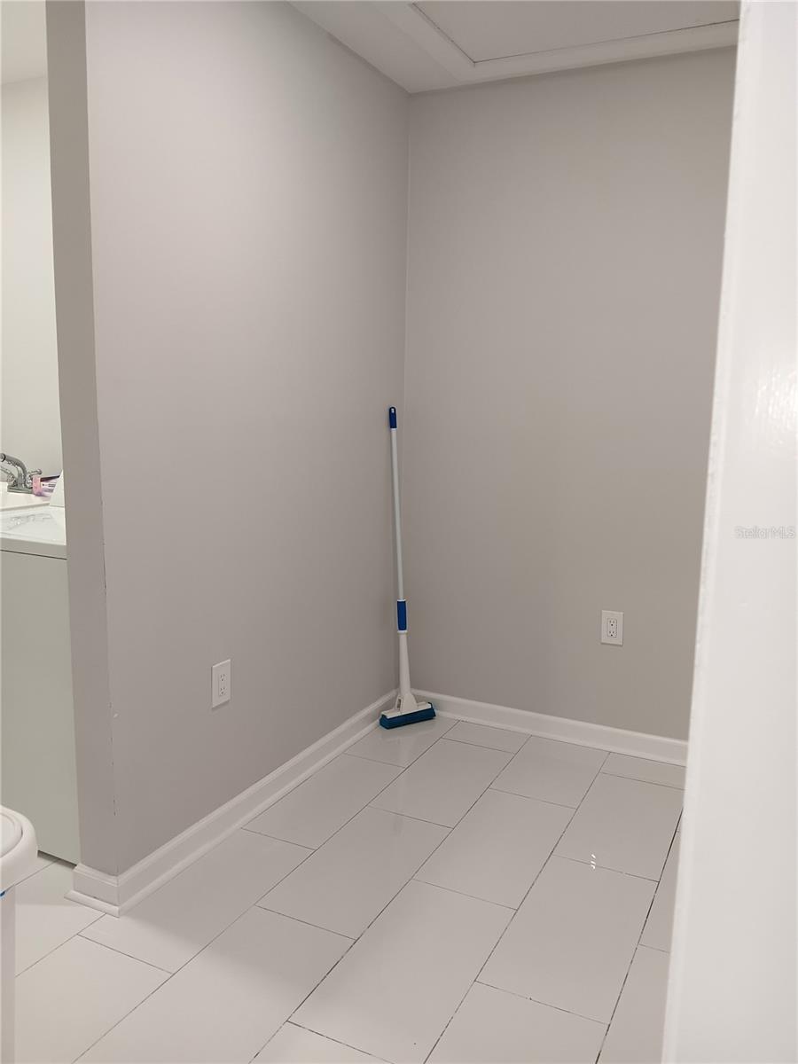 1929 ARVIS CIR E, CLEARWATER, FL, 33764