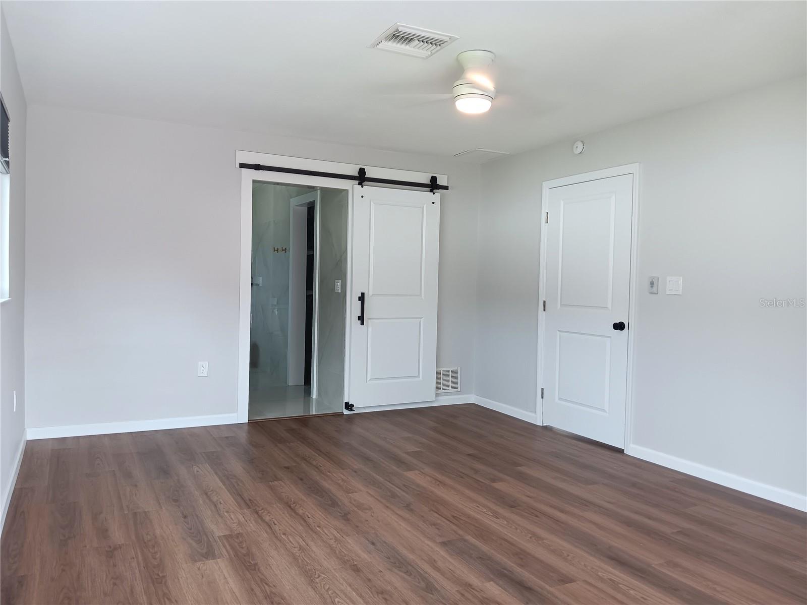 1929 ARVIS CIR E, CLEARWATER, FL, 33764