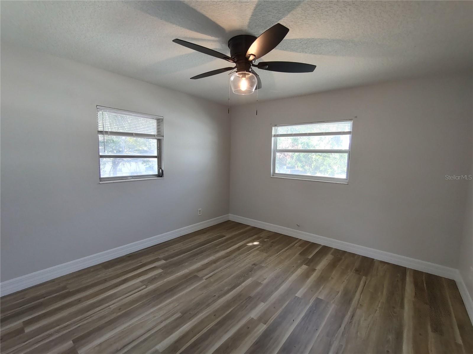 316 W HOWRY AVE #4, DELAND, FL, 32720