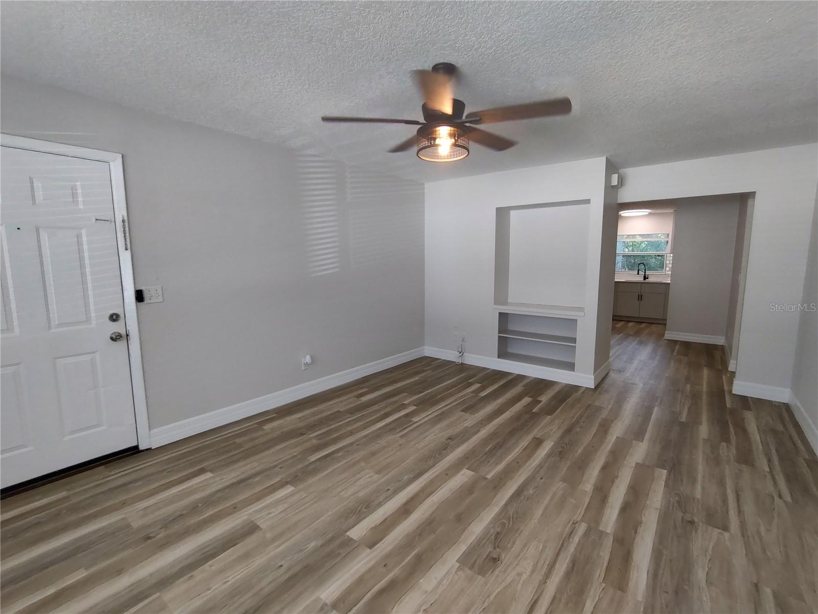 316 W HOWRY AVE #4, DELAND, FL, 32720