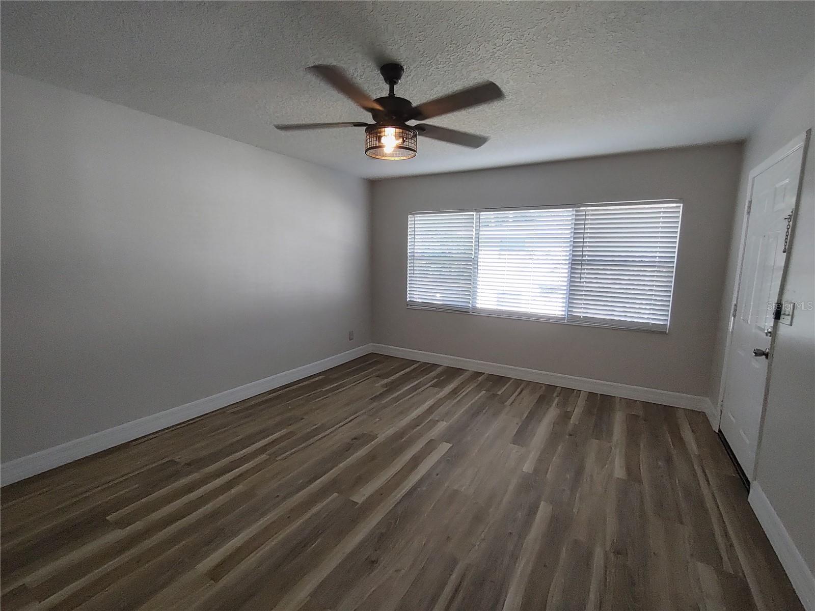 316 W HOWRY AVE #4, DELAND, FL, 32720