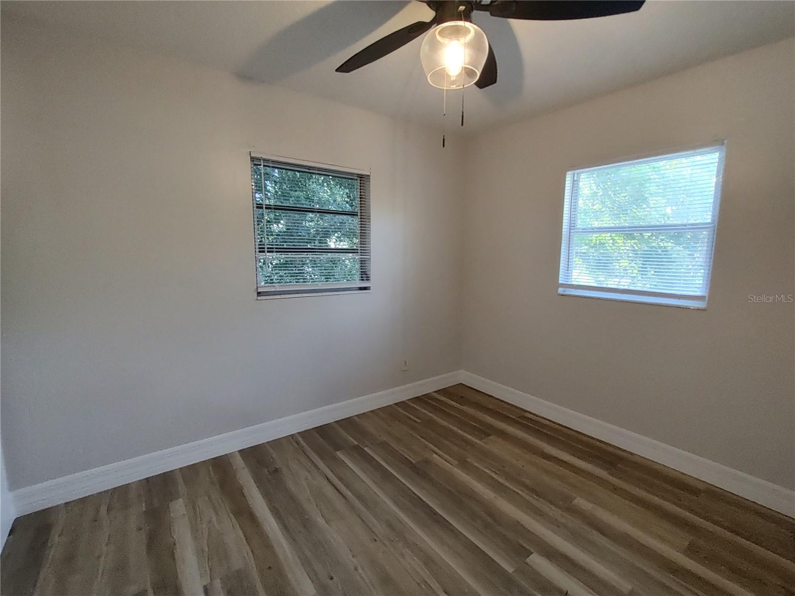 316 W HOWRY AVE #4, DELAND, FL, 32720