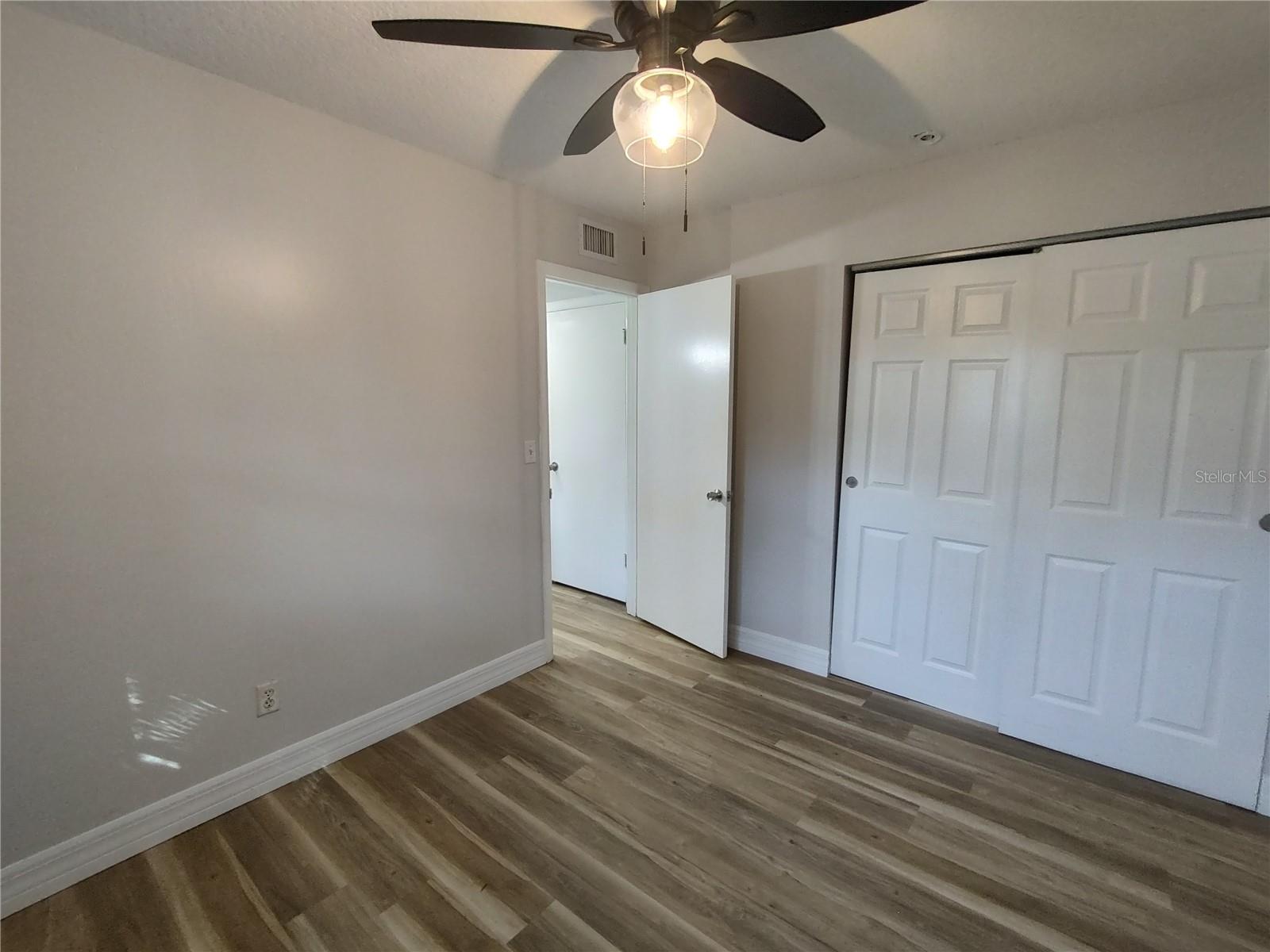 316 W HOWRY AVE #4, DELAND, FL, 32720