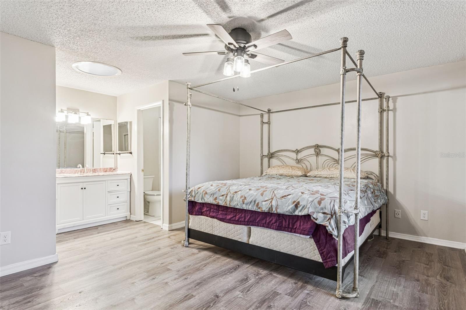 108 CLEAR LAKE CIR, SANFORD, FL, 32773